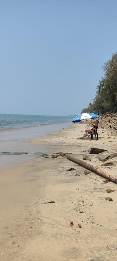 Vintage Inn Homestay Cherai Beach ภายนอก รูปภาพ
