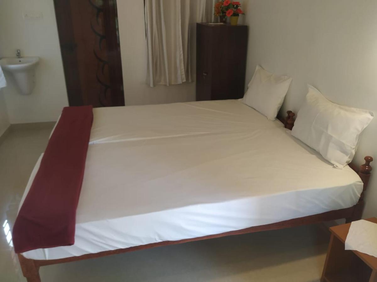 Vintage Inn Homestay Cherai Beach ภายนอก รูปภาพ