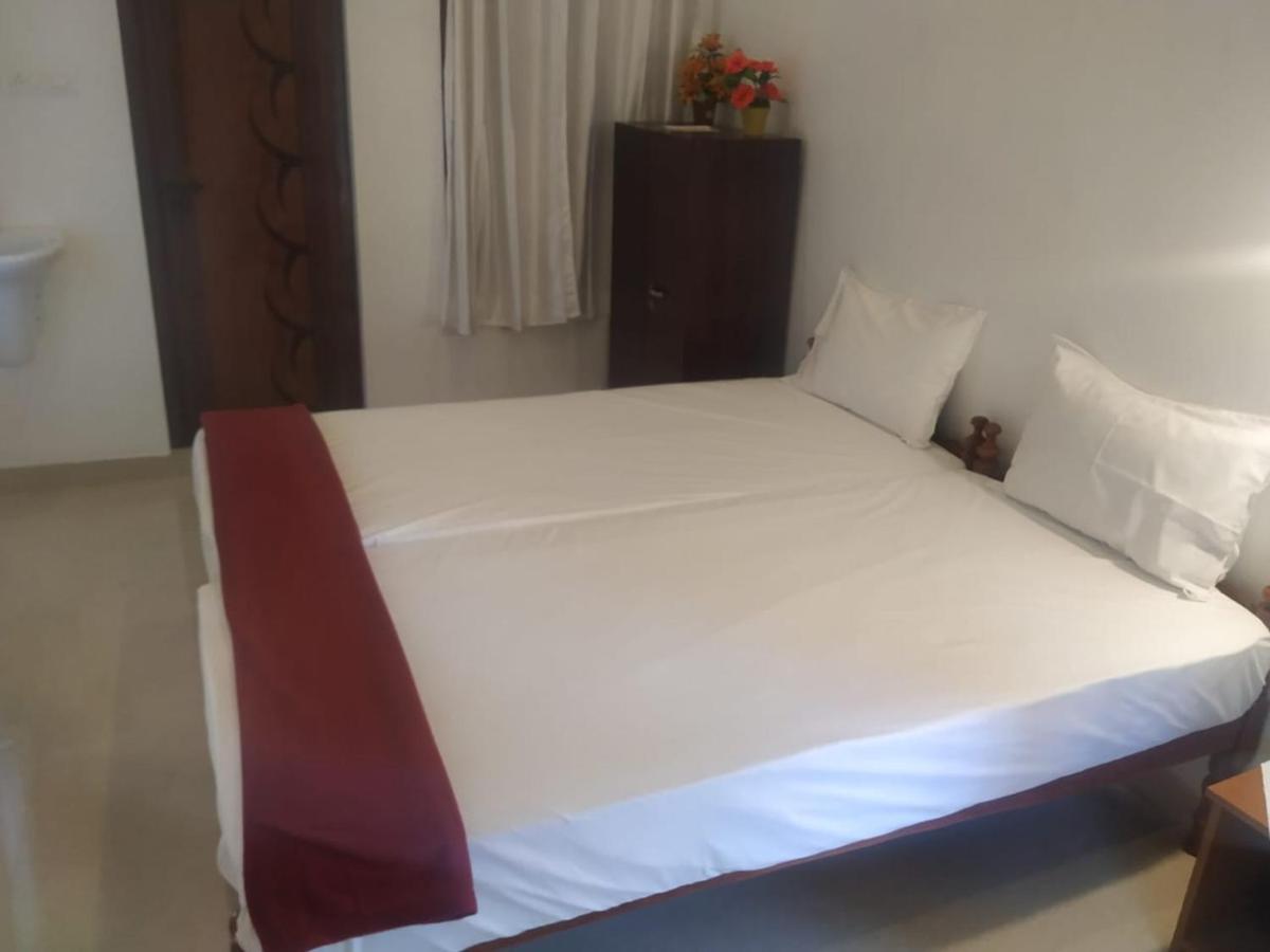 Vintage Inn Homestay Cherai Beach ภายนอก รูปภาพ